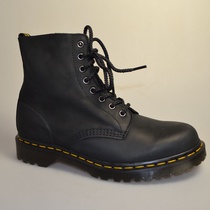 dr martens pascal black waxed full grain 